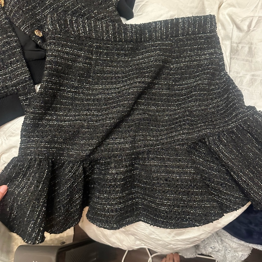 Cropped metallic tweed jacket and mini skirt - Picture 10 of 12
